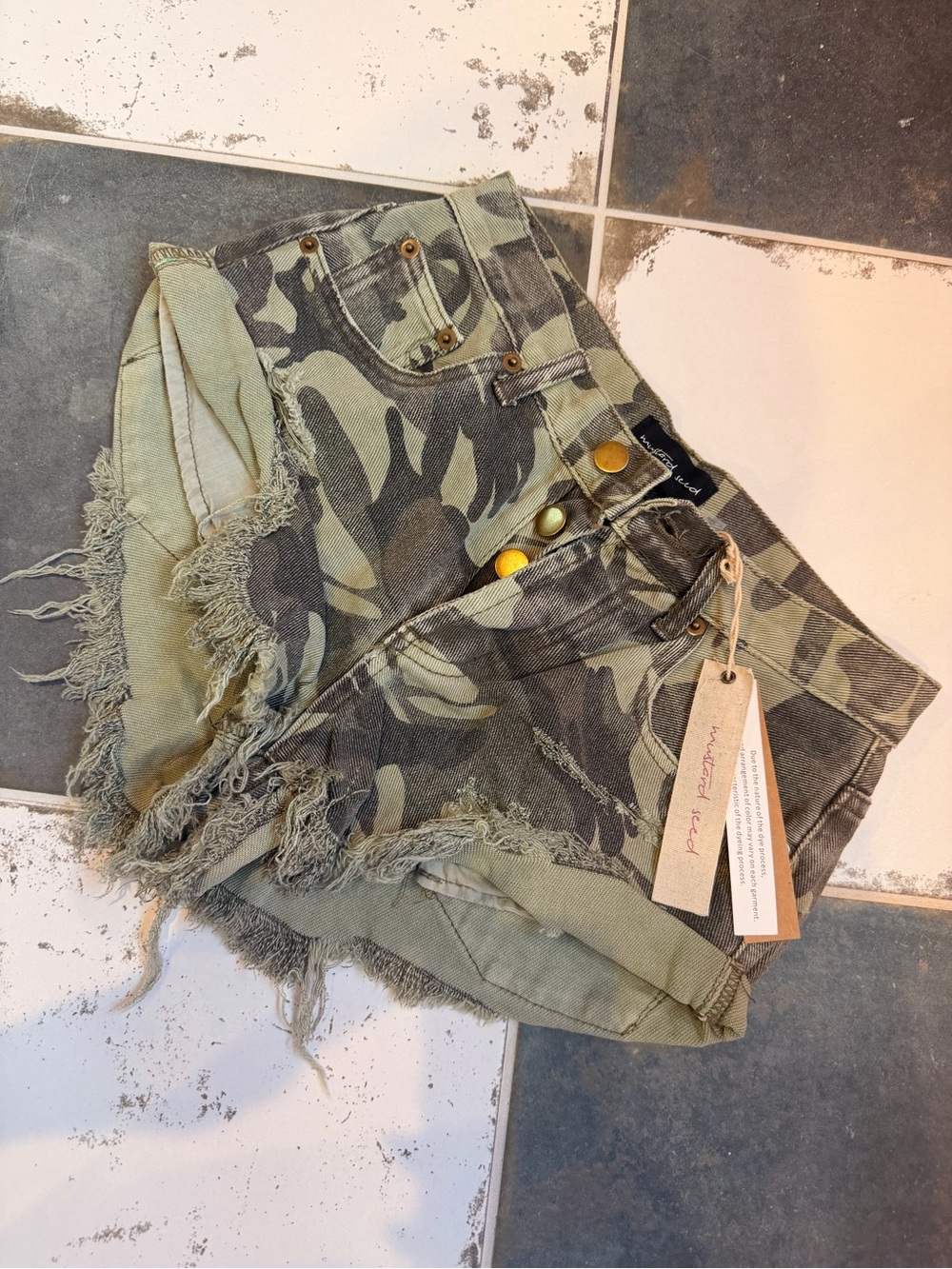 Mustard Seed Olive Camo Frayed Denim Shorts - NWT